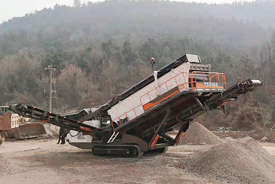 Track-Mounted Mobile Screener